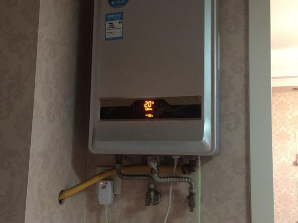 蓄水式家用热水器温度控制仪